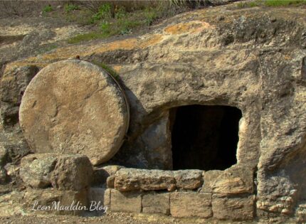 resurrection_tomb